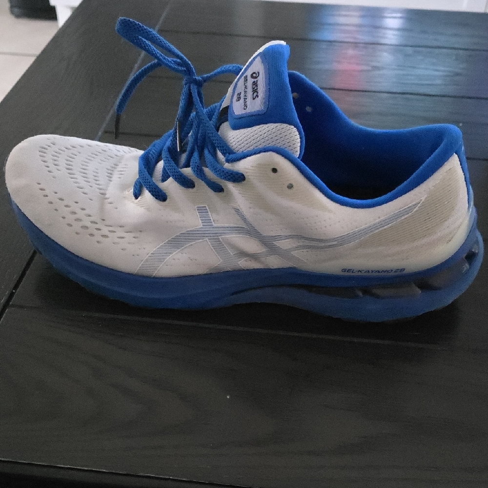 ASICS Gel-Kayano 28 White and Blue Athletic Shoes